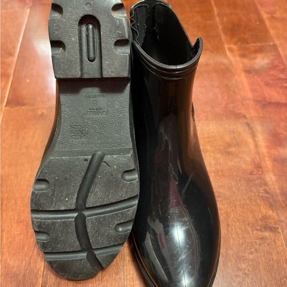 Woman’s Black Rubber Combat Boots Size 8 - Picture 3 of 4